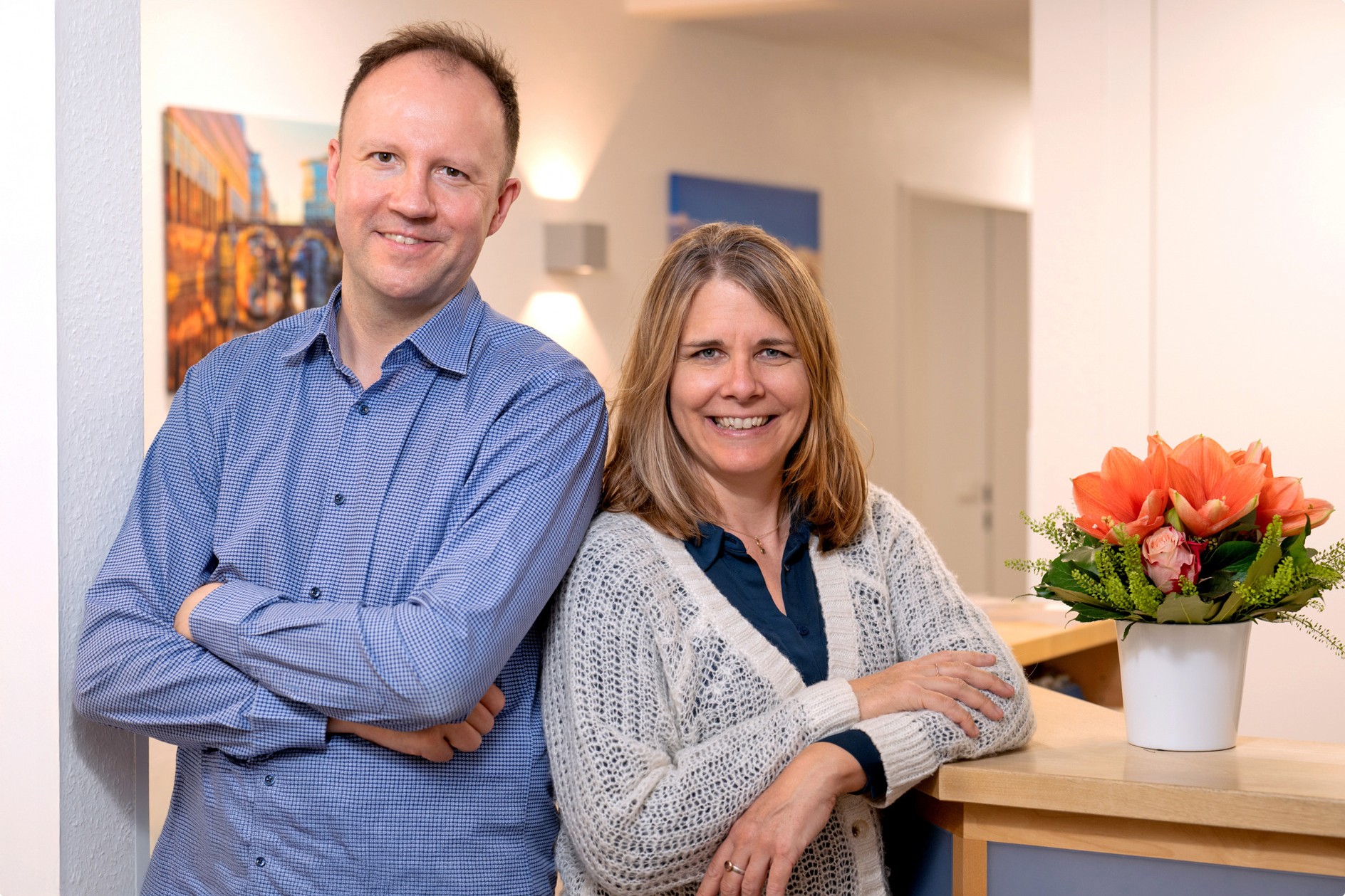 Gesa Blank und Niklas Berger in der Praxis